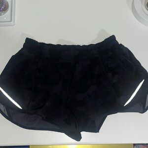 black camouflage hotty hots